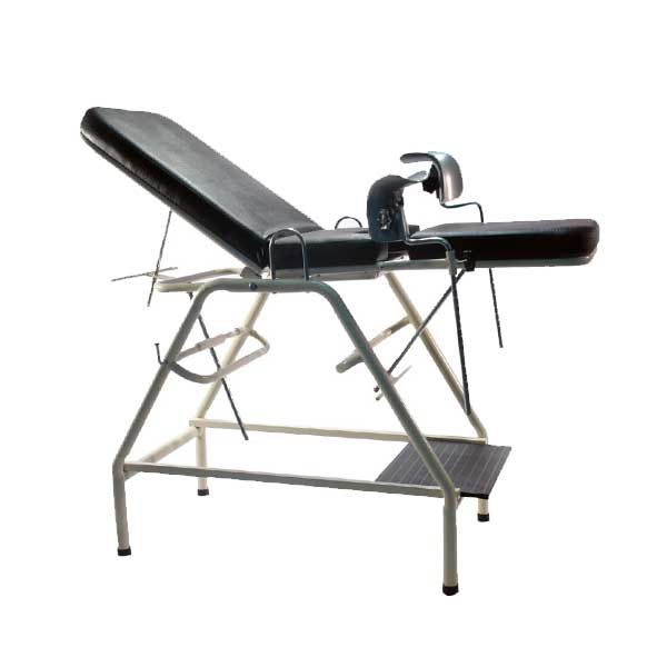 Mesa ginecológica con tubo pintado